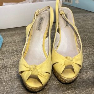 Steve Madden yellow fabric wedges super comfortable for summer